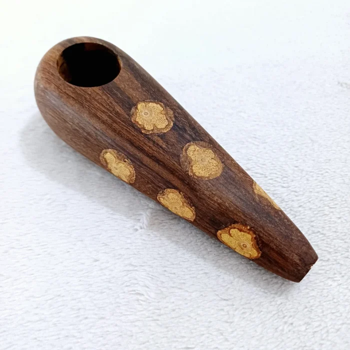 Ceremonial Pipe Made of Madera Negra | Hand Carved | With a piece of Amazon Rainforest Wood | 12 cm.