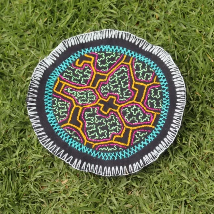 Shipibo Altar Cloth Rounded made by Shipibo Female Shaman | 22.5 cm in diameter | Traditional Shipibo Embroidery | Ayahuasca vision pattern