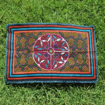 Shipibo Altar Cloth made by Shipibo Female Shaman | 55 cm x 36 cm | Shipibo Embroidery