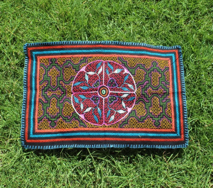 Shipibo Altar Cloth made by Shipibo Female Shaman | 55 cm x 36 cm | Shipibo Embroidery