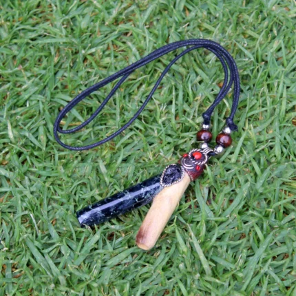 Necklace Stone Kuripe Self Applicator | Made of Palo Santo and Machu Picchu Stone | Decorated with Black Tourmaline