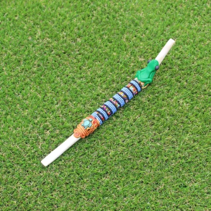 Tepi Applicator made of Bone | Decorated with Shipibo Beads, Peruvian Turquoise and Kambo Frog Figure