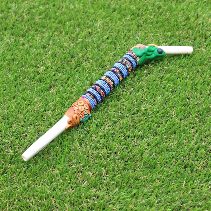 Tepi Applicator made of Bone | Decorated with Shipibo Beads, Peruvian Turquoise and Kambo Frog Figure