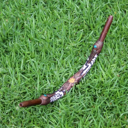 Shipibo Embroidered Tepi Applicator made of Madera Negra | Decorated with Shipibo Embroidery, a piece of Aya Vine and Peruvian Turquoise