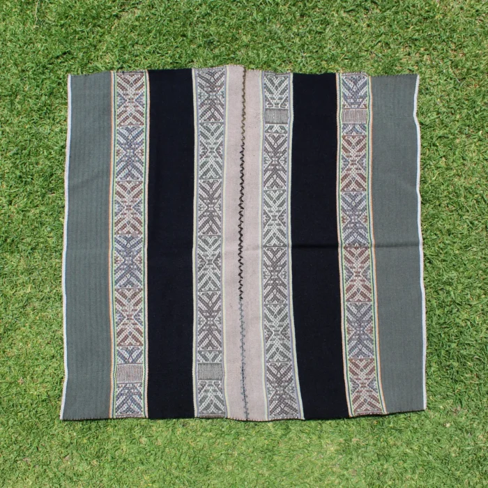 Q'ero Mestana Altar / Ritual Cloth ( Missa Andina ) | Traditional Woven on Q'ero Looms for Plant Medicine Ceremony Handmade 71 cm x 68 cm