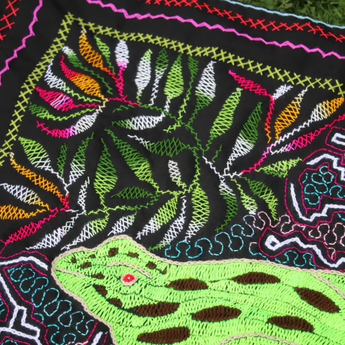 Shipibo Altar Cloth made by Shipibo Female Shaman | 66 cm x 64 cm | Shipibo Embroidery | Ayahuasca vision pattern