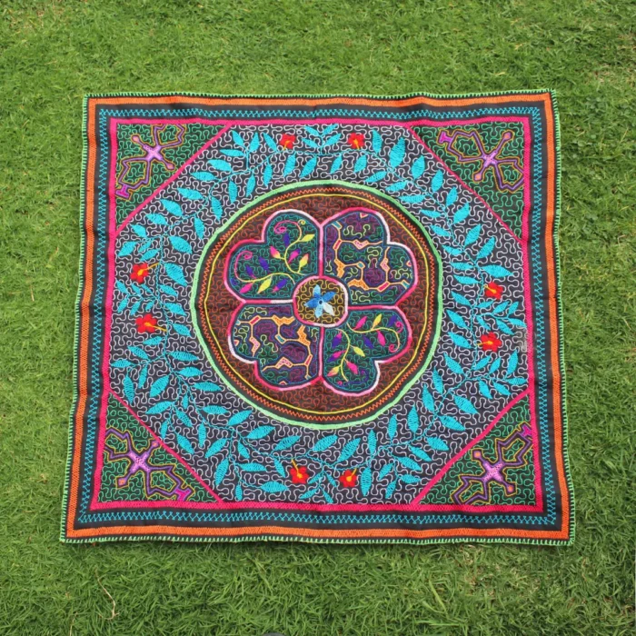 Shipibo Altar Cloth made by Shipibo Female Shaman | 90 cm x 86 cm | Shipibo Embroidery