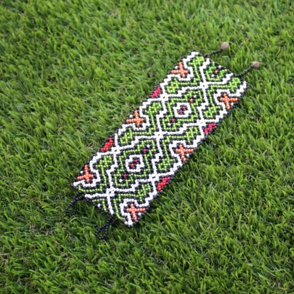 Shipibo Beaded Bracelet: Handmade Kené Pattern Ceremonial Jewelry 20 cm x 5.5 cm (Incl. Closures)