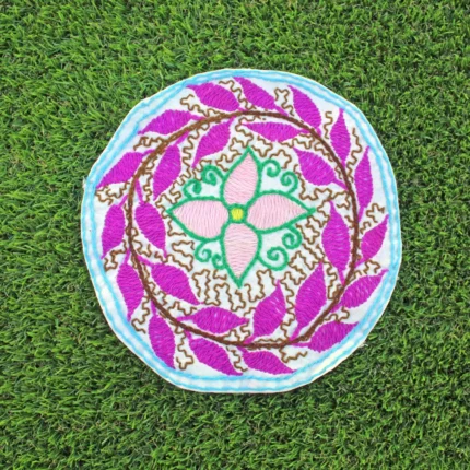 Shipibo Altar Cloth made by Shipibo Female Shaman | 21 cm in diameter | Traditional Shipibo Embroidery | Ayahuasca vision pattern