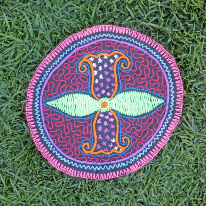 Shipibo Altar Cloth made by Shipibo Female Shaman | 23 cm in diameter | Traditional Shipibo Embroidery | Ayahuasca vision
